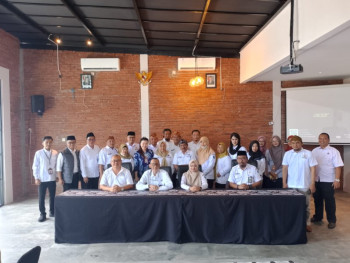 pembentukan-draft-tkdv-oleh-kadin-disnaker-dan-bapelitbangda